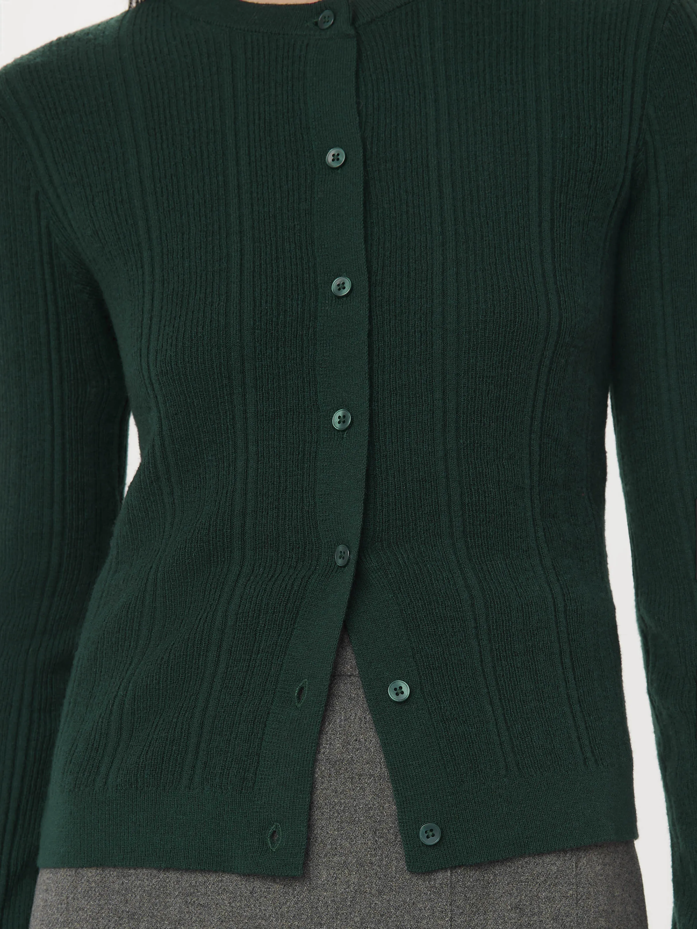 The Merino Wool Fitted Cardigan in Pine Grove