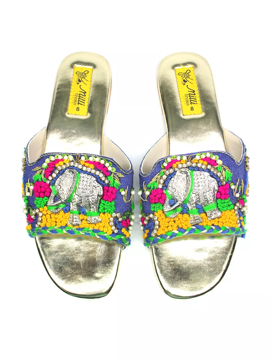 Women embellished slipper